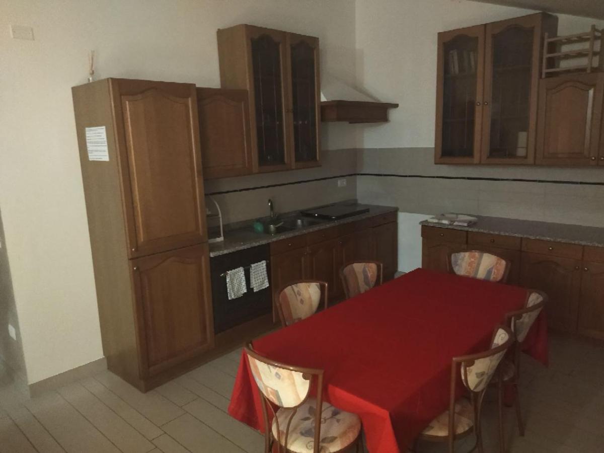 Room In Guest Room - Single Room Between Padua And Chioggia Brugine Exteriér fotografie